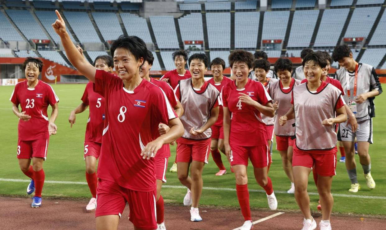 亚运女足八强格局明确：朝鲜、韩国携手晋级