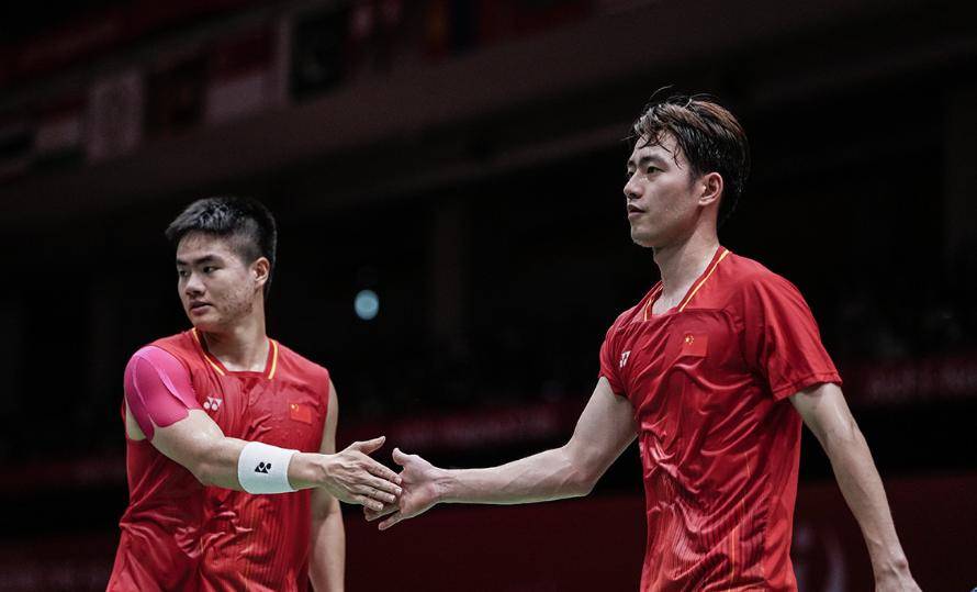 亚运会：交手3连胜终结！梁伟铿/王昶0-2不敌世界第5，连场遭横扫