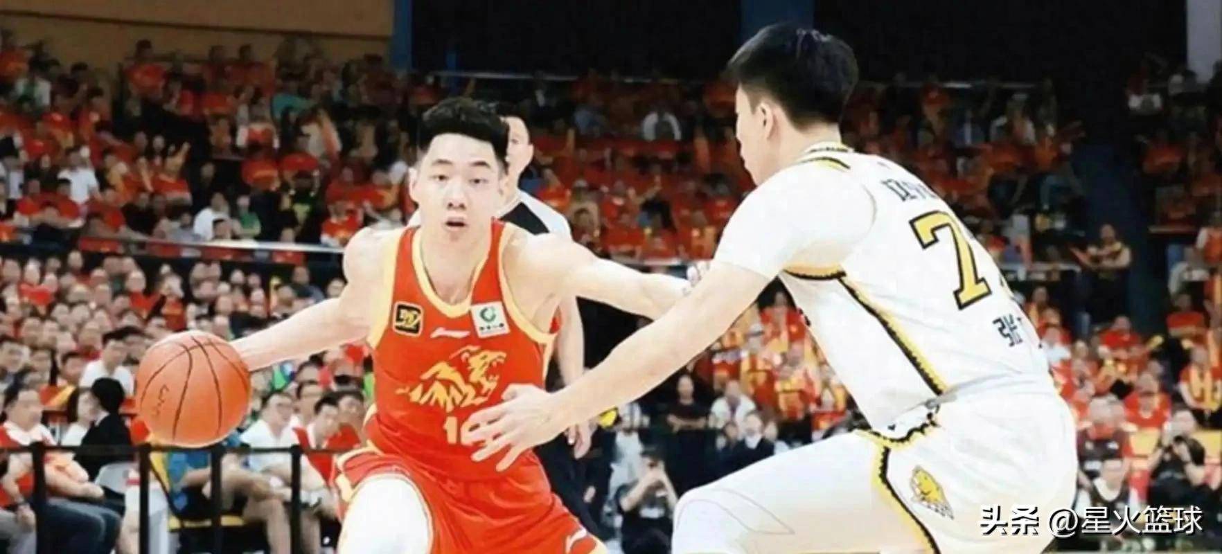 原创
            张镇麟做了很多的康复治疗，新的赛季他能带领上海男篮卫冕吗？