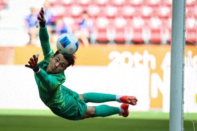 1-0,3-0！亚运男足四强全出炉，日本惊险突围，国足半决赛战韩国