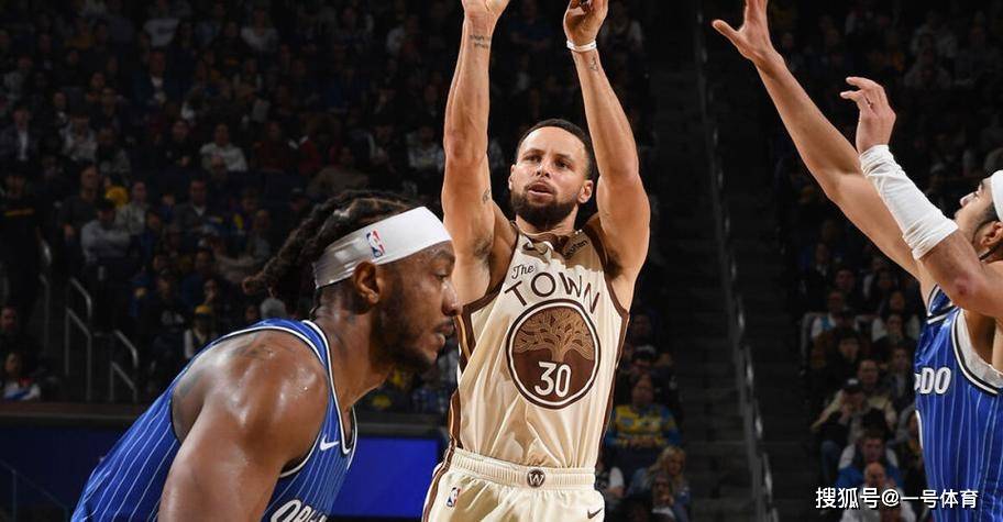 25+7状元辅佐库里？美媒列NBA震撼三方交易方案，巴特勒或走人