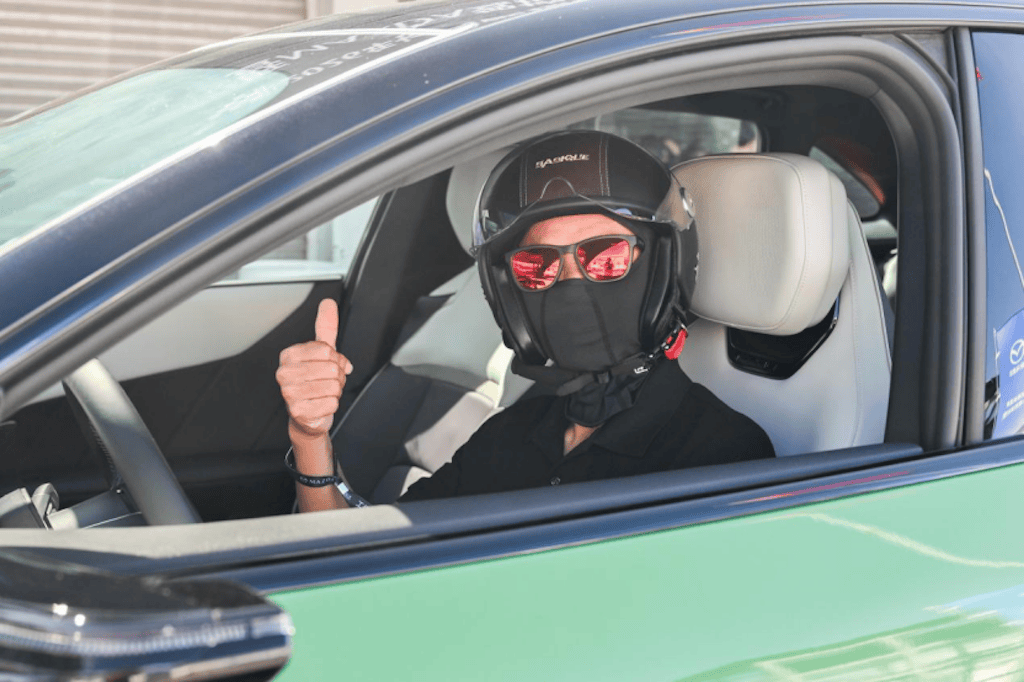 MAZDA EZ-60激光版正式上市 2026长安马自达粉丝盛典珠海盛大启幕3087.png