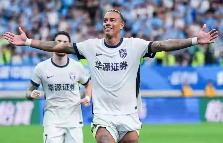 泽卡受伤山东泰山不续约，武汉三镇外援前锋卡迪斯或加盟上海海港