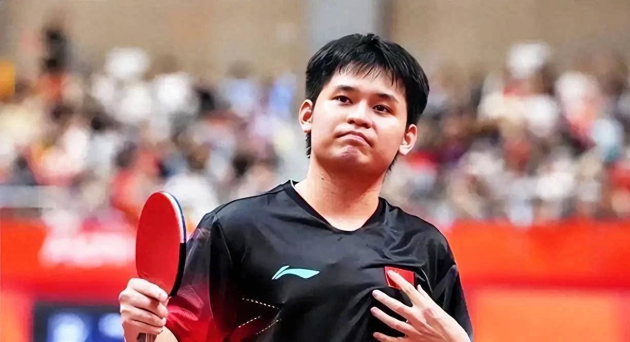 里程碑4-0！林诗栋亚运会夺冠，邓亚萍犀利点评不留情面，王楚钦不冤