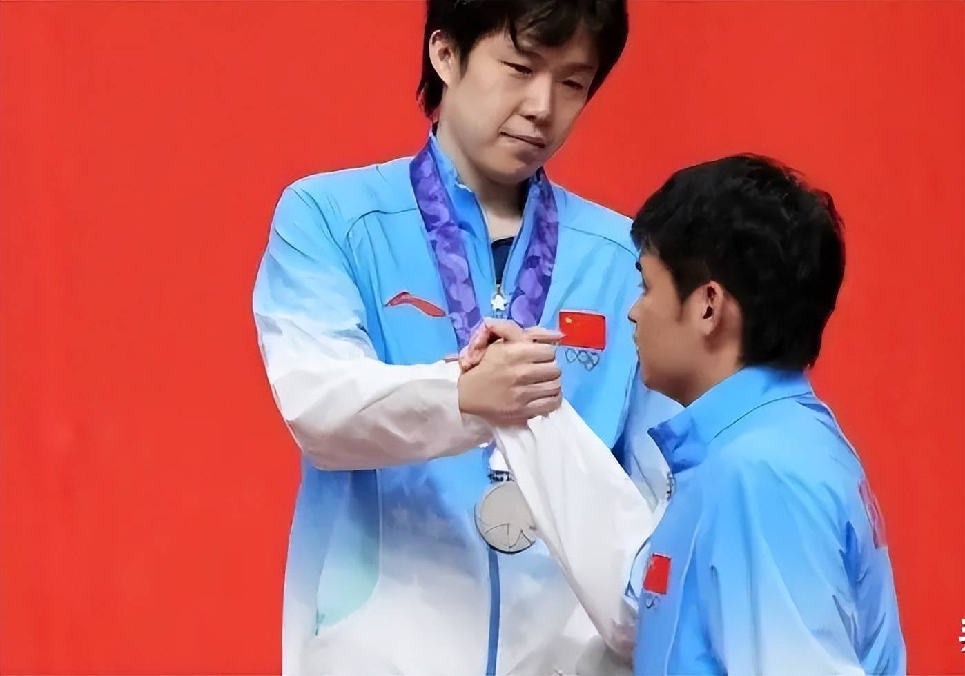环球足球欧洲奖 vs 颁奖