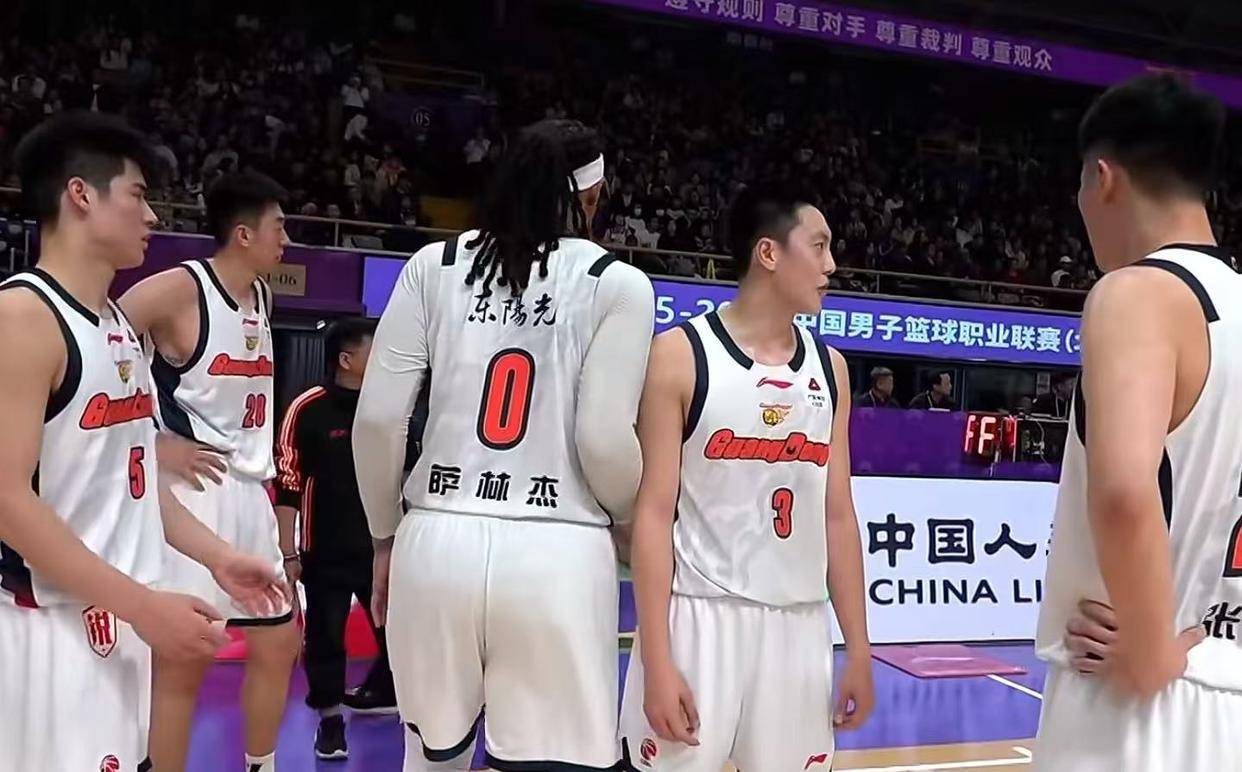 广东队作出重大决定！放弃梅克，拒绝里斯，亚帅已有心仪人选？