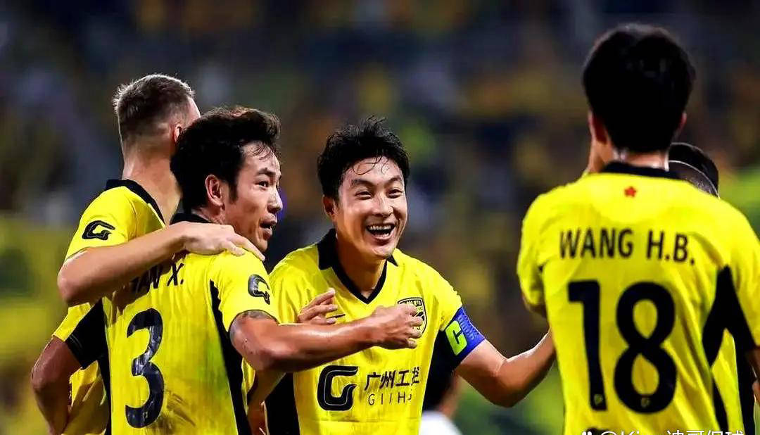 广州足球迎来新篇章：中超重回赛场，亚冠在望！