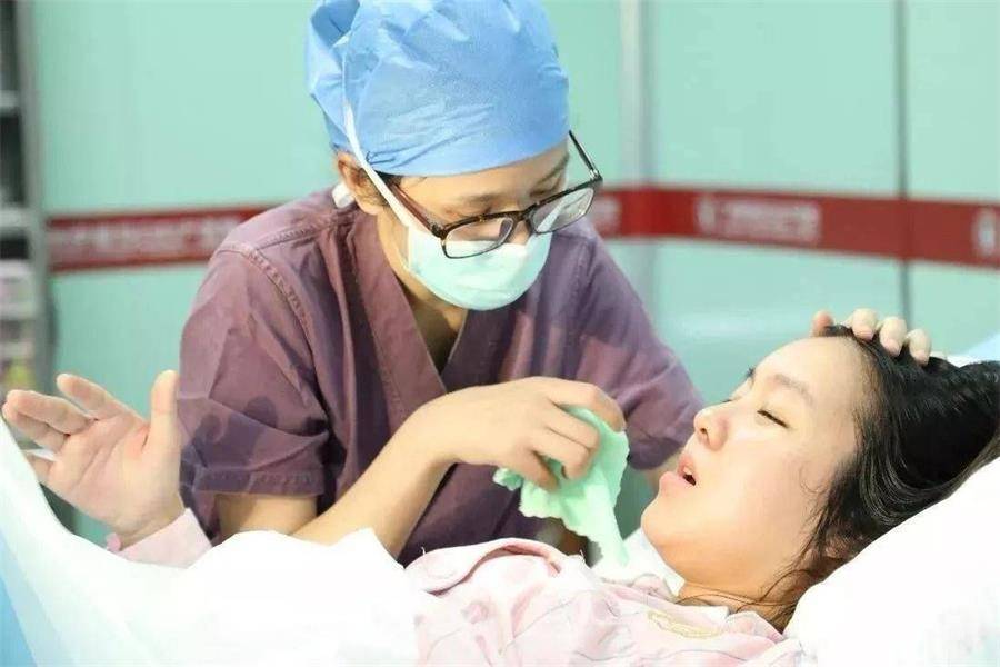 生孩子是剖腹产好还是顺产好？剖腹产顺产的利弊