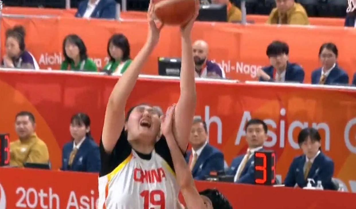10.17日：全场三分13投0中，亚运会中国女篮80比85爆大冷不敌韩国，无缘决赛