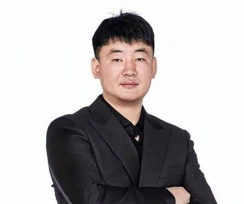 CBA新赛季动态：顾全首秀执教，深圳开局不利败给卫冕冠军上海！