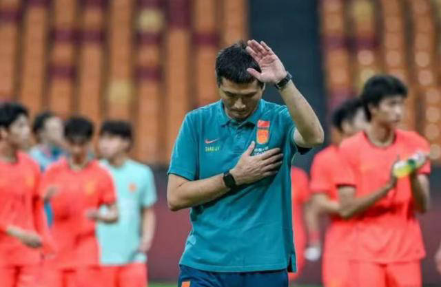 国足哀叹！上期7名前锋回归中超竟颗粒无收：错失至少5个绝佳机会