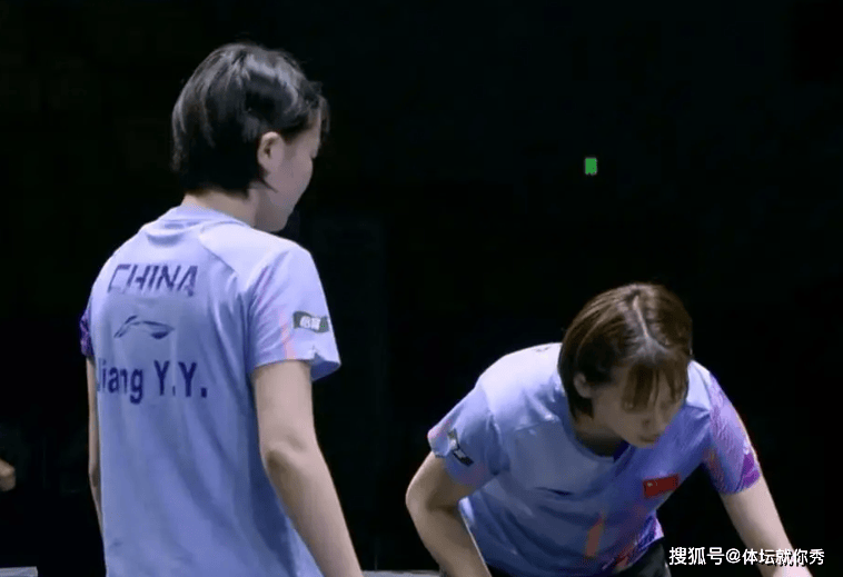3-0!1-3!国乒一喜一忧,蒯曼王艺迪晋级决赛,陈熠姜依依输日本一姐