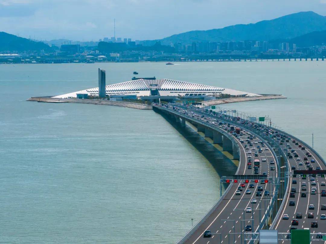 深中通道,累计通行车流量突破8000万次(图7) 深中通道,累计通行车流量突破8000万次(图7)