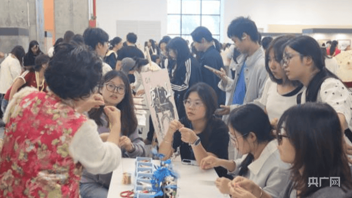 当千年非遗遇见青春校园