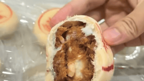 盒马即食鲜肉月饼被曝夹生问题：多地消费者食用
