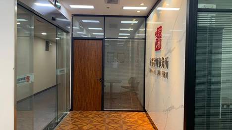她的“借款”，他的“冤屈”——张德华律师如何用一条微信聊天记录扭转乾坤