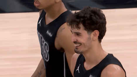 上篮两不沾，最后6秒后场乱扔！NBA最丑陋一场，真有队伍故意输球