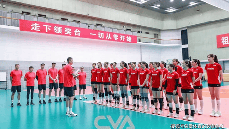 2026女排VNL30人名单出炉！老将紧急驰援，位置大调整暗藏深意
