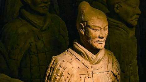 兵马俑中，一张被禁止出国展览的脸，连科学家都难以解释缘由