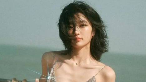 29岁孙千晒最新美照，一改往日甜美动人，首次尝试性感风，网友赞