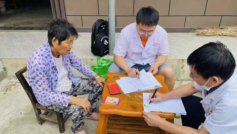 团风县淋山河镇：健康服务进湾组 惠民体检暖民心