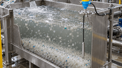 PE颗粒清洗槽底部积料怎么检测？计为缆绳振棒料位开关应用方案