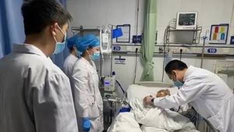 林依晨孕7月素颜照