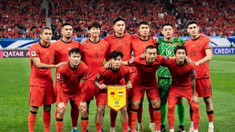 中国队为何老不进世界杯？老外神评论：他们根本不屑于踢足球！
