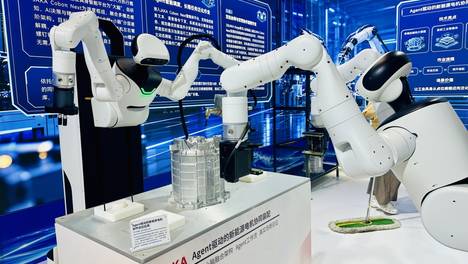 AI扎根车间、硬核国产突围！这是上海守住20%制造底盘的底气