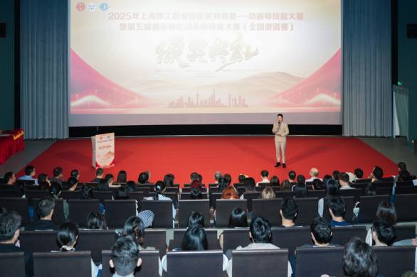 对翻垃圾找儿童手表环卫工给予奖励