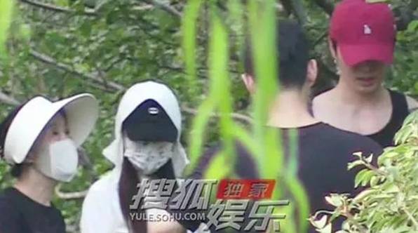 嘻哈歌手赵涛否认与李小璐恋情