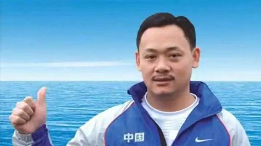奥运举重冠军占旭刚：退役后迎娶初恋空姐，已成领导人生圆满
