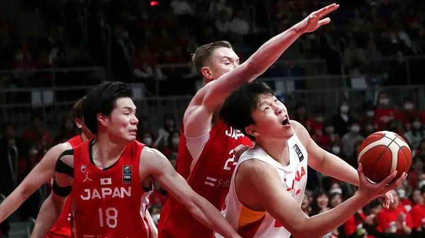 中国男篮三消息！世预赛实力榜出炉，王牌驰援郭士强，赵睿或归队