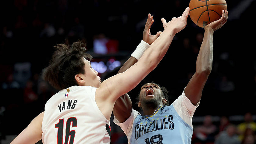 NBA-开拓者负灰熊 杨瀚森封盖对手