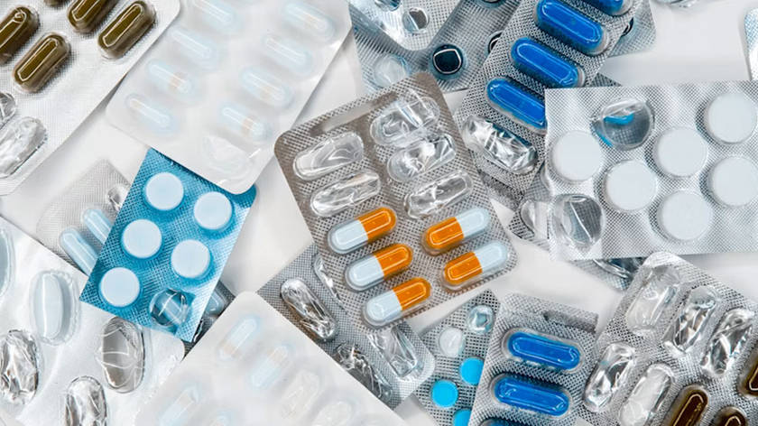 医药代表们的八月：有人一切照旧，有人说这行“快完了”