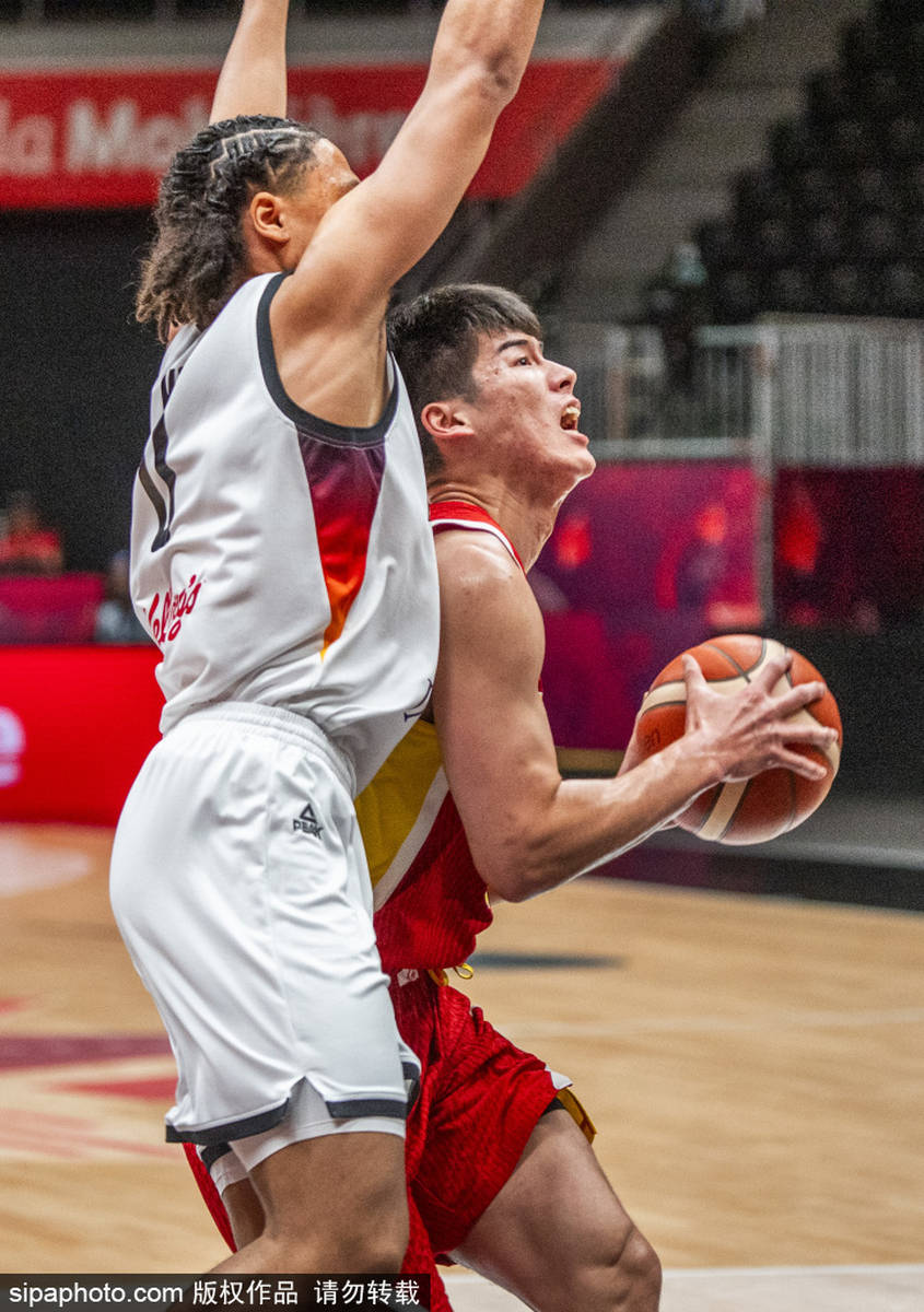 U19男篮世界杯小组赛B组：朱正12分 中国男篮不敌德国