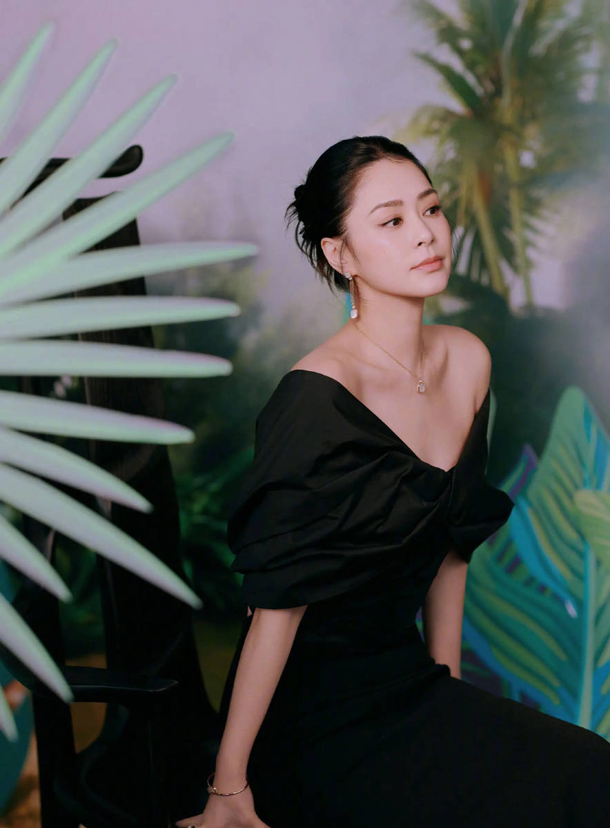 初代白月光女神！身材颜值，绝对Top存在[12P]