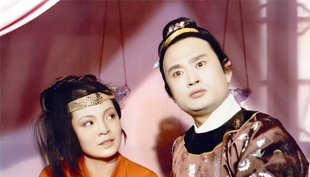 林黛玉死后,薛蟠为她做了2件事,每一件既在意料外,也在情理中_时候