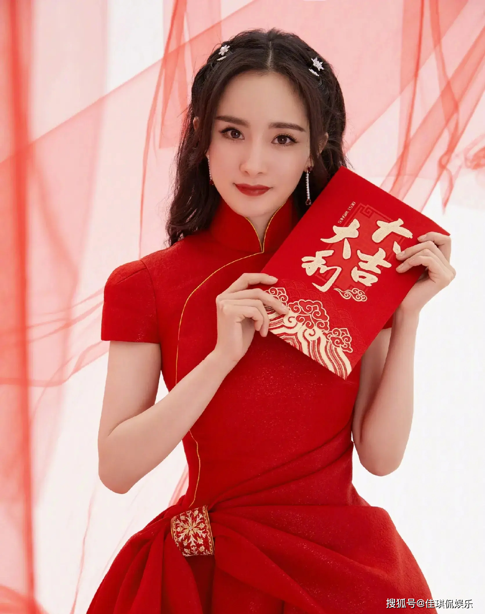 杨幂现身龙年春晚彩排,闷声干大事,好期待她会带来什么节目!