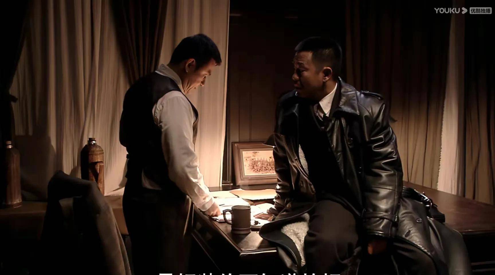 重温《悬崖》才知,被周乙救过的刘魁是如何报答周乙的_高斌_因为_老邱