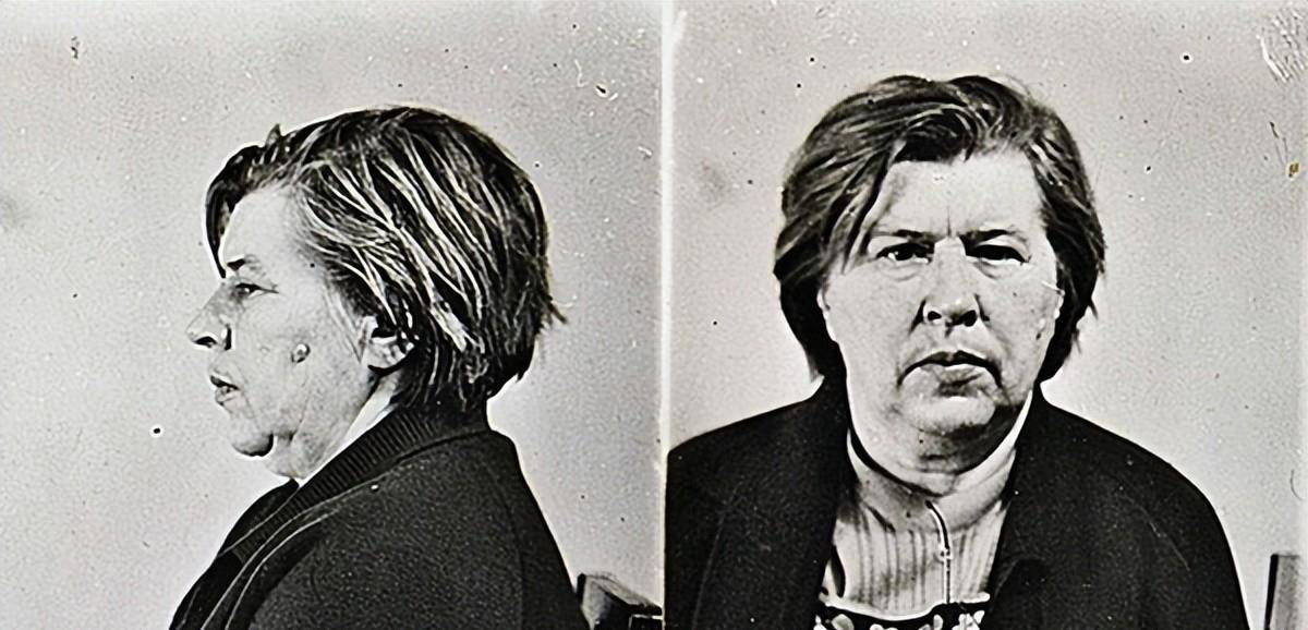 意外发现的刽子手-女俄奸杀害1500人游击队员,三十年