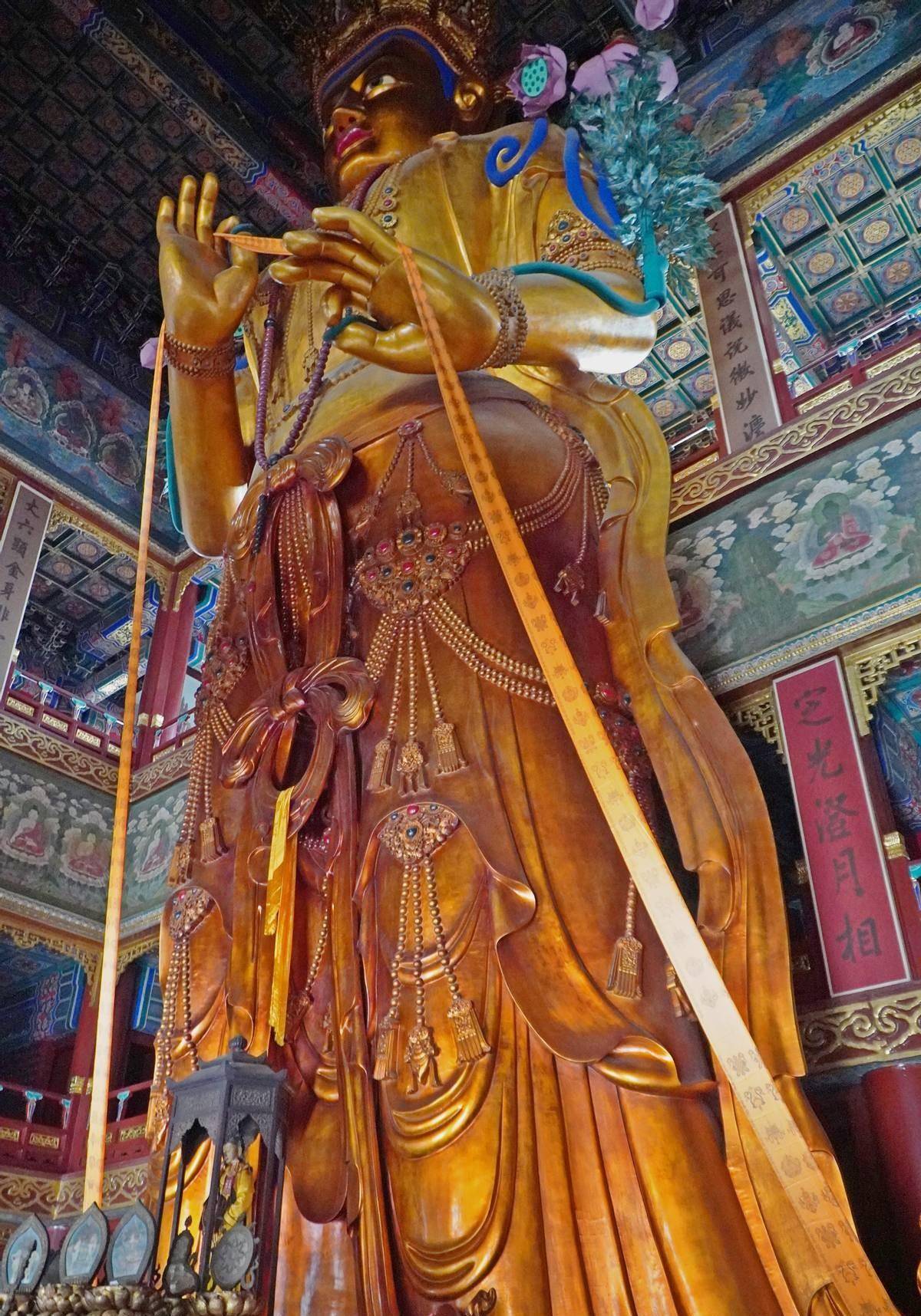 北京雍和宫本是一座粪场旁的王府,却走出了两位皇帝_乾隆_碑亭_规格