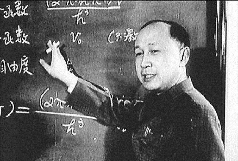 军官一般到什么级别才会配备警卫员？警卫员真的都是武林高手吗？