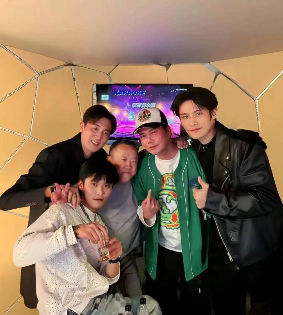 周星驰_曾志伟_聚餐