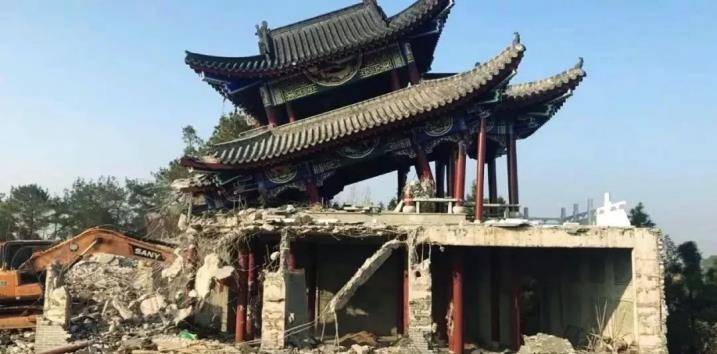 昔日"邵东第一豪宅"主人,名为爱虎却吃虎肉,用虎头虎骨泡酒_申爱虎_申