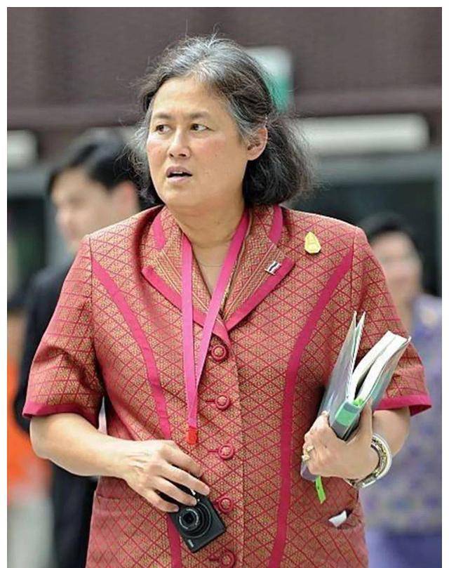 泰王室又甩王炸了,和育坤家族联姻能否挽救摇摇欲坠的君主制王权_政治