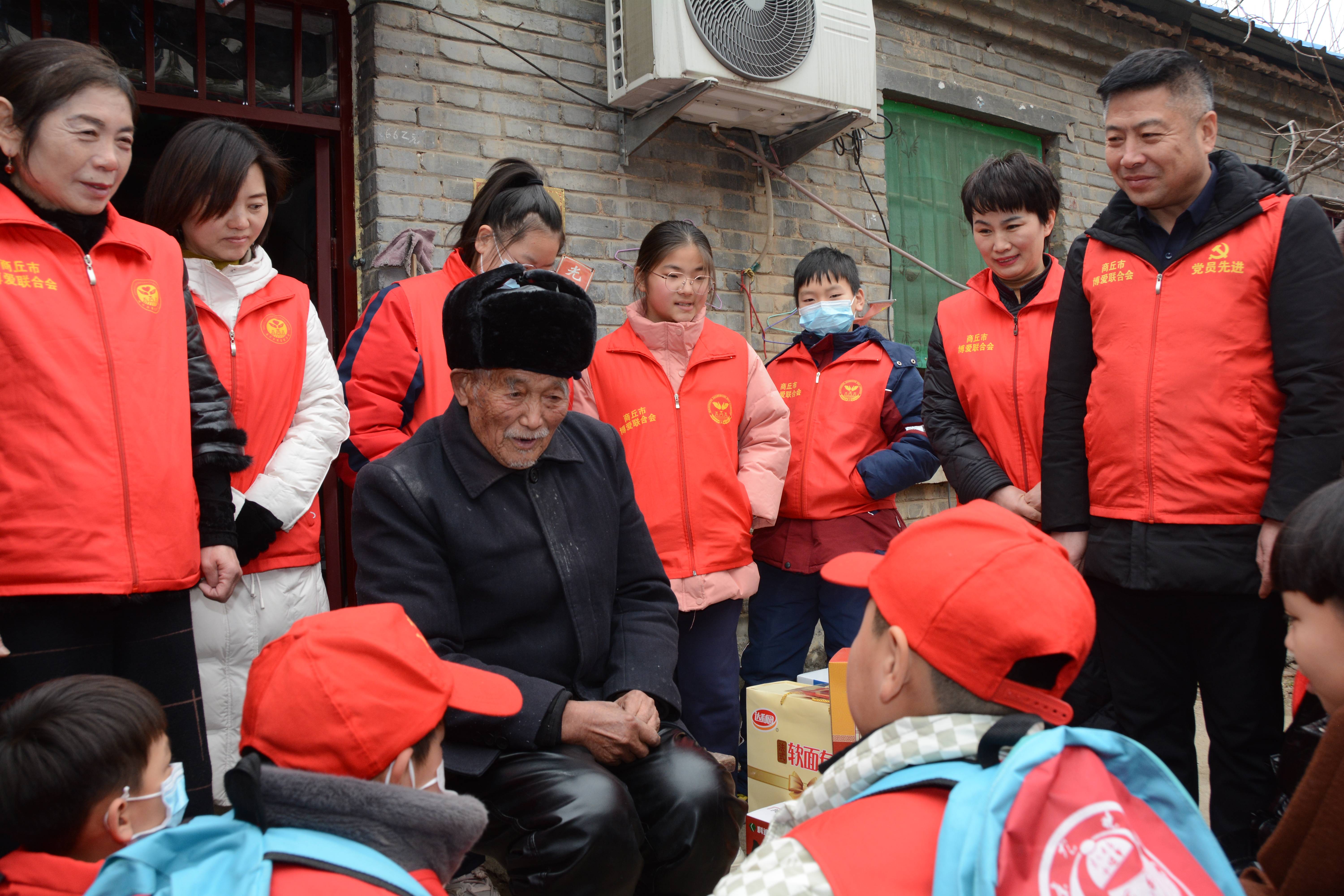 快樂的春節,1月30日,商丘市博愛聯合會攜手商丘市食品商會,萬春堂健康