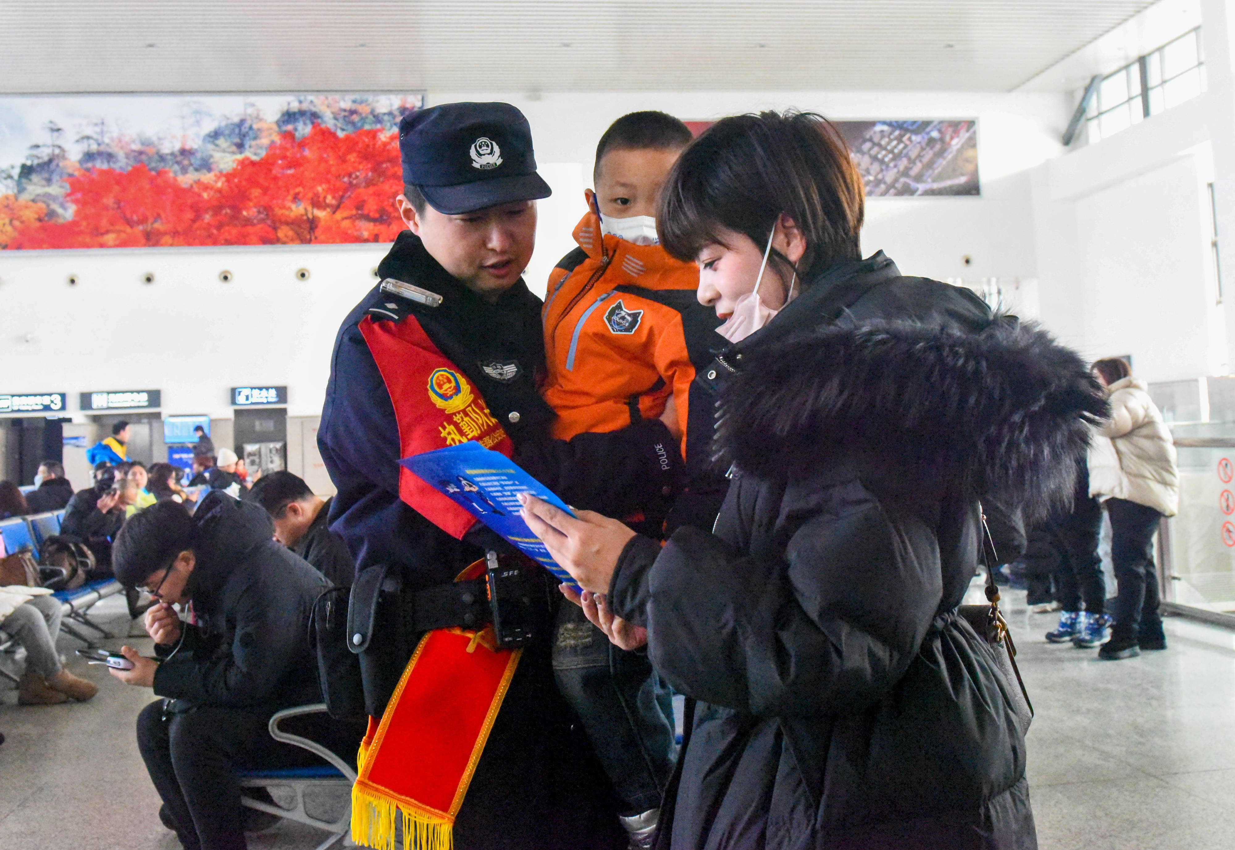 2024春运全国铁路公安民警"风采杯"纪实摄影大赛作品(四)