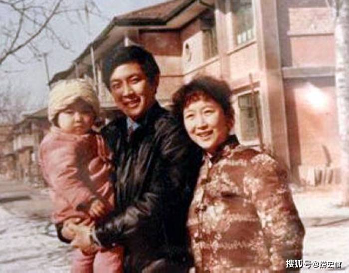 唐国强婚姻的两个说法,哪个是真哪个假?_孙涛_关系