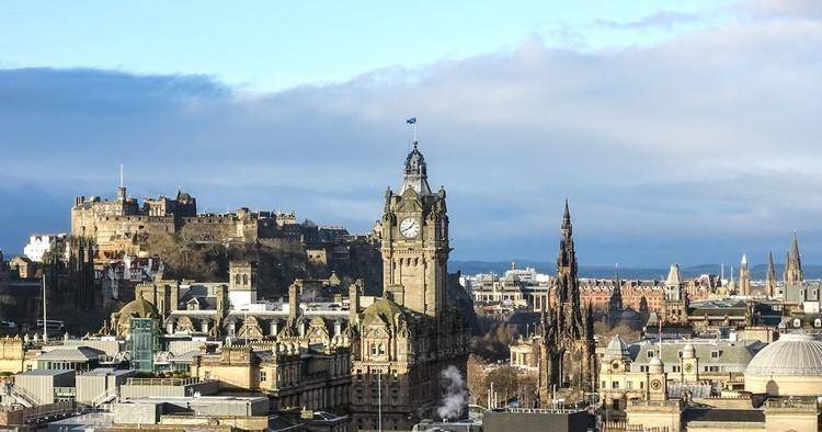 爱德华一世执政期间赋予了牛津大学哪些特许权?_牛津